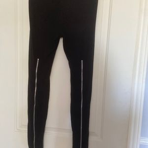 Tarte back sipper leggings medium